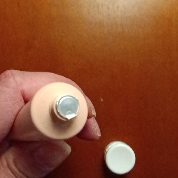 DETOXIFYING CLAY MASK - Picture 3 of 5